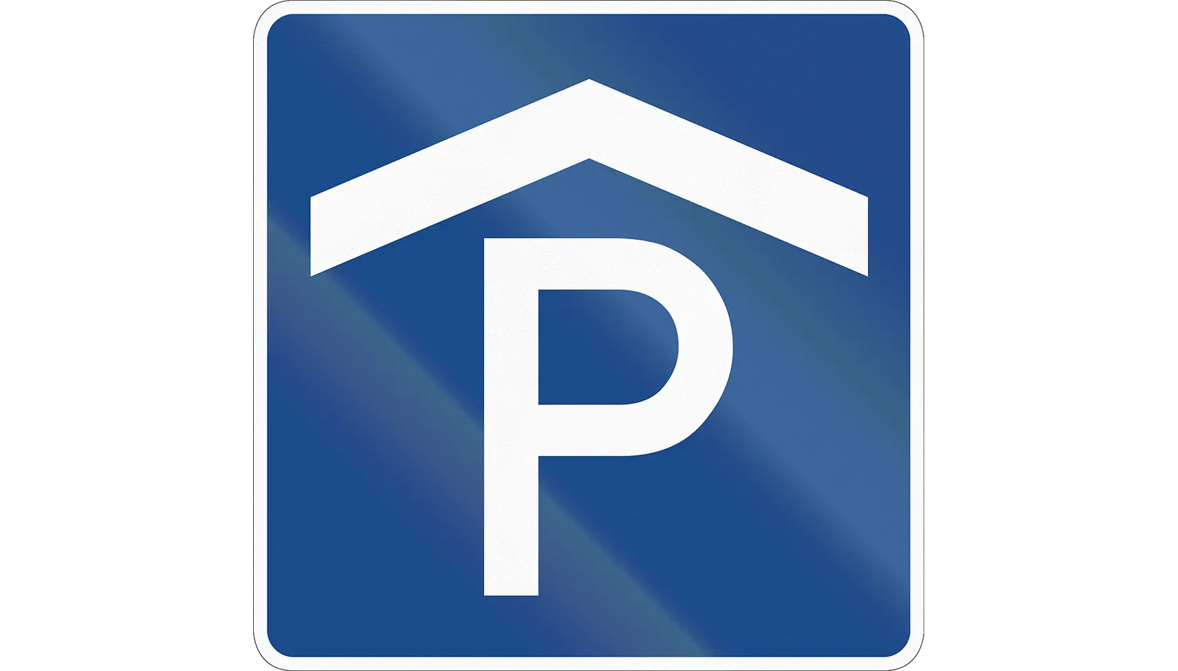 Ikon för parkeringshus, ett stort P med ett tak över.