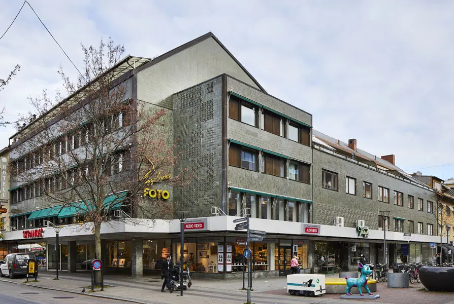 Vy från Smedjegatan och Vasagatan mot Metrohuset. Foto: Lasse Fredriksson